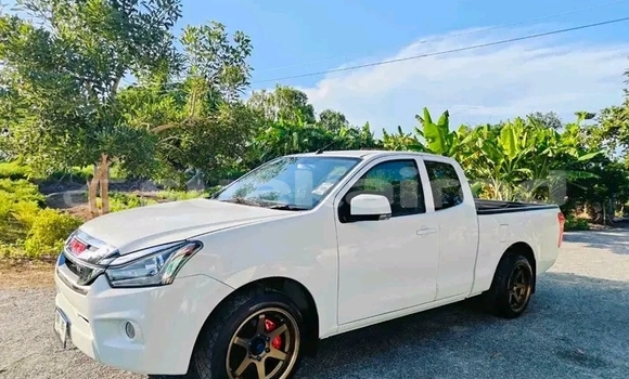 ซื้อ รถมือสอง Isuzu Bighorn ขาว รถยนต์ ใน %{เมือง} ใน ชัยภูมิ ซื้อ รถมือสอง Isuzu Bighorn ขาว รถยนต์ ใน %{เมือง} ใน ชัยภูมิ