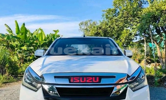 ซื้อ รถมือสอง Isuzu Bighorn ขาว รถยนต์ ใน %{เมือง} ใน ชัยภูมิ ซื้อ รถมือสอง Isuzu Bighorn ขาว รถยนต์ ใน %{เมือง} ใน ชัยภูมิ