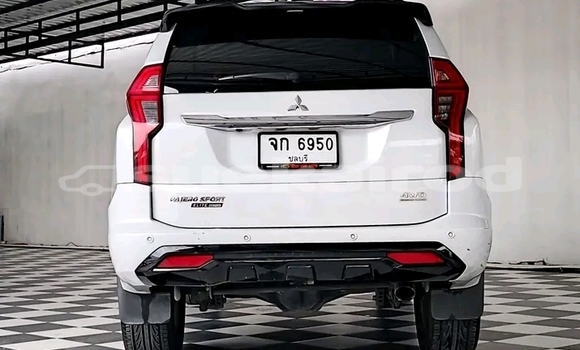 ซื้อ รถมือสอง Mitsubishi Pajero ขาว รถยนต์ ใน %{เมือง} ใน ชัยภูมิ ซื้อ รถมือสอง Mitsubishi Pajero ขาว รถยนต์ ใน %{เมือง} ใน ชัยภูมิ