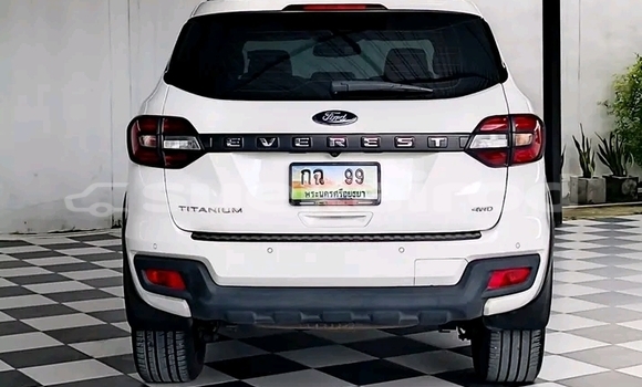 Buy Used Ford Everest White Car in Chumphon in Chumphon Buy Used Ford Everest White Car in Chumphon in Chumphon