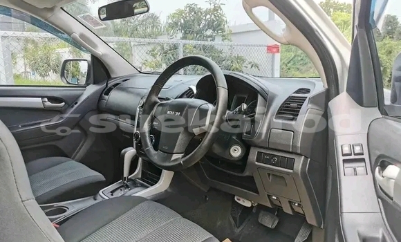 Buy Used Isuzu MU Other Car in Chaiyaphum in Chaiyaphum Buy Used Isuzu MU Other Car in Chaiyaphum in Chaiyaphum