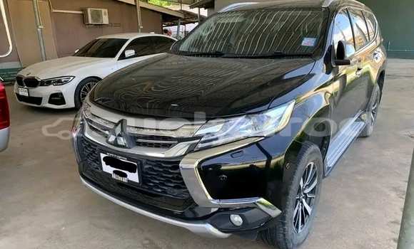 Buy Used Mitsubishi Pajero Black Car in Chai Nat in Chai Nat Buy Used Mitsubishi Pajero Black Car in Chai Nat in Chai Nat