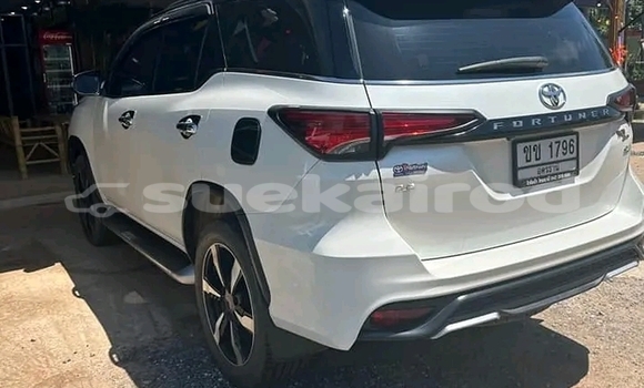 Buy Used Toyota Fortuner White Car in Chaiyaphum in Chaiyaphum Buy Used Toyota Fortuner White Car in Chaiyaphum in Chaiyaphum