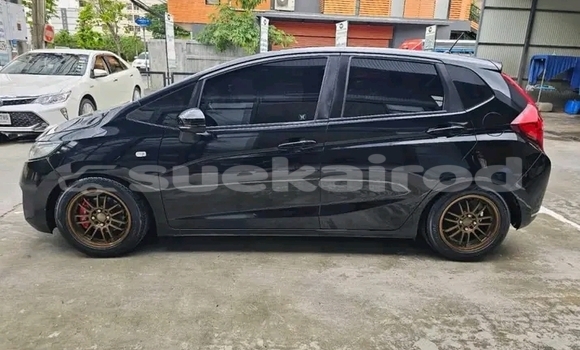 ซื้อ รถมือสอง Honda Jazz สีดำ รถยนต์ ใน %{เมือง} ใน ชัยภูมิ