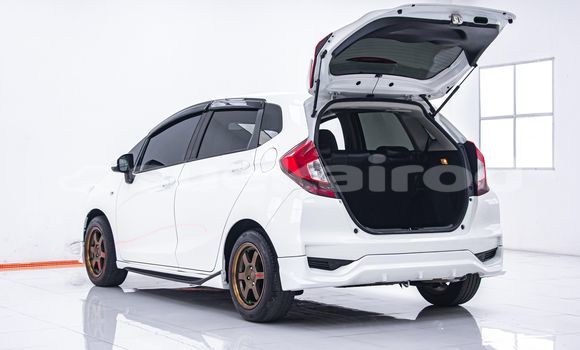 ซื้อ รถมือสอง Honda Jazz ขาว รถยนต์ ใน %{เมือง} ใน กรุงเทพมหานคร ซื้อ รถมือสอง Honda Jazz ขาว รถยนต์ ใน %{เมือง} ใน กรุงเทพมหานคร