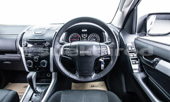 ซื้อ รถมือสอง Isuzu D-Max ขาว รถยนต์ ใน %{เมือง} ใน กรุงเทพมหานคร ซื้อ รถมือสอง Isuzu D-Max ขาว รถยนต์ ใน %{เมือง} ใน กรุงเทพมหานคร