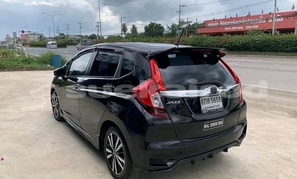 ซื้อ รถมือสอง Honda Jazz สีดำ รถยนต์ ใน %{เมือง} ใน ชัยนาท ซื้อ รถมือสอง Honda Jazz สีดำ รถยนต์ ใน %{เมือง} ใน ชัยนาท