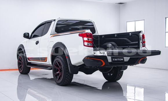ซื้อ รถมือสอง Mitsubishi Triton ขาว รถยนต์ ใน %{เมือง} ใน กรุงเทพมหานคร ซื้อ รถมือสอง Mitsubishi Triton ขาว รถยนต์ ใน %{เมือง} ใน กรุงเทพมหานคร