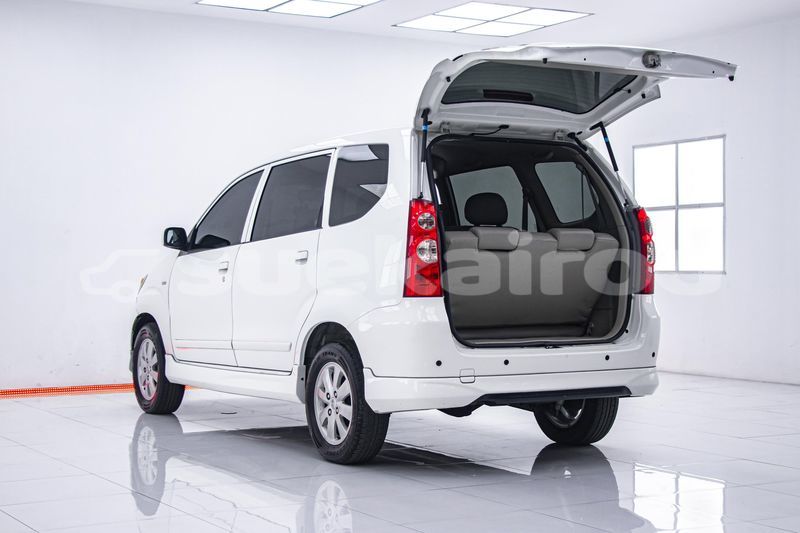 Big with watermark toyota avanza bangkok bangkok 72309