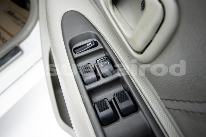 Big with watermark toyota avanza bangkok bangkok 72309