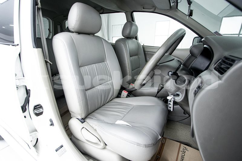 Big with watermark toyota avanza bangkok bangkok 72309