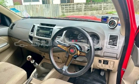 ซื้อ รถมือสอง Toyota Vigo สีแดง รถยนต์ ใน %{เมือง} ใน ชัยนาท ซื้อ รถมือสอง Toyota Vigo สีแดง รถยนต์ ใน %{เมือง} ใน ชัยนาท