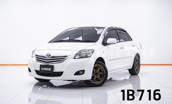 ซื้อ รถมือสอง Toyota Vios ขาว รถยนต์ ใน %{เมือง} ใน กรุงเทพมหานคร