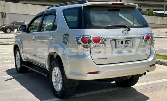 ซื้อ รถมือสอง Toyota Fortuner ขาว รถยนต์ ใน %{เมือง} ใน ชัยนาท ซื้อ รถมือสอง Toyota Fortuner ขาว รถยนต์ ใน %{เมือง} ใน ชัยนาท