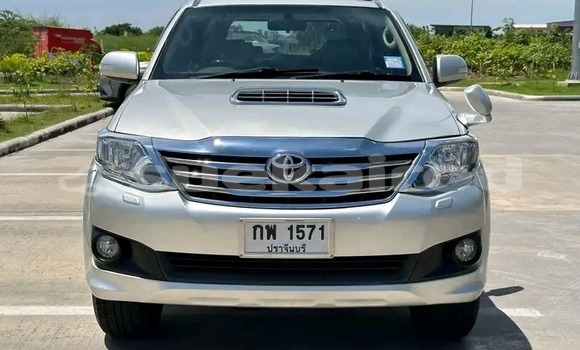 ซื้อ รถมือสอง Toyota Fortuner ขาว รถยนต์ ใน %{เมือง} ใน ชัยนาท ซื้อ รถมือสอง Toyota Fortuner ขาว รถยนต์ ใน %{เมือง} ใน ชัยนาท