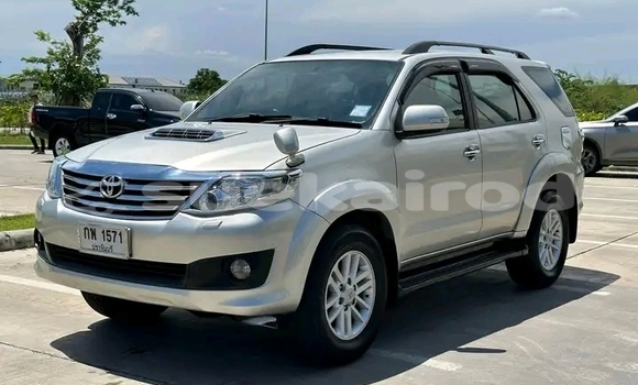 ซื้อ รถมือสอง Toyota Fortuner ขาว รถยนต์ ใน %{เมือง} ใน ชัยนาท ซื้อ รถมือสอง Toyota Fortuner ขาว รถยนต์ ใน %{เมือง} ใน ชัยนาท
