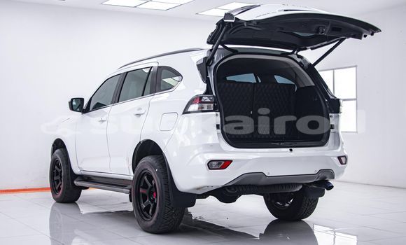 Buy Used Isuzu MU-X White Car in Bangkok in Bangkok Buy Used Isuzu MU-X White Car in Bangkok in Bangkok