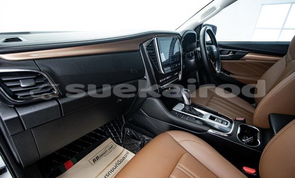 Buy Used Isuzu MU-X White Car in Bangkok in Bangkok Buy Used Isuzu MU-X White Car in Bangkok in Bangkok