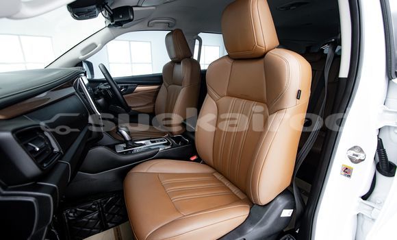 Buy Used Isuzu MU-X White Car in Bangkok in Bangkok Buy Used Isuzu MU-X White Car in Bangkok in Bangkok