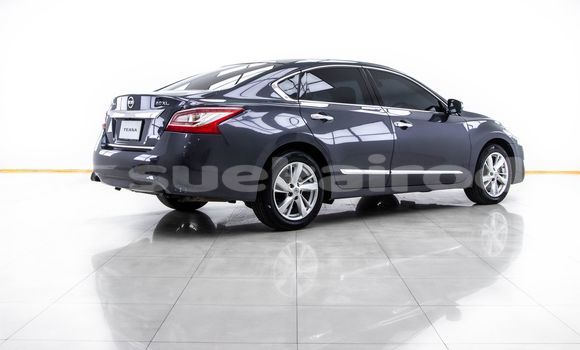 ซื้อ รถมือสอง Nissan Teana สีน้ำเงิน รถยนต์ ใน %{เมือง} ใน กรุงเทพมหานคร ซื้อ รถมือสอง Nissan Teana สีน้ำเงิน รถยนต์ ใน %{เมือง} ใน กรุงเทพมหานคร