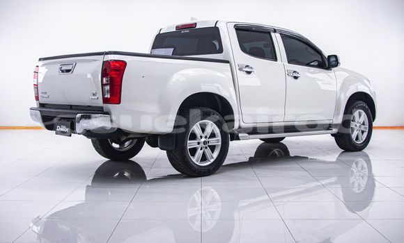 ซื้อ รถมือสอง Isuzu D-Max ขาว รถยนต์ ใน %{เมือง} ใน กรุงเทพมหานคร ซื้อ รถมือสอง Isuzu D-Max ขาว รถยนต์ ใน %{เมือง} ใน กรุงเทพมหานคร