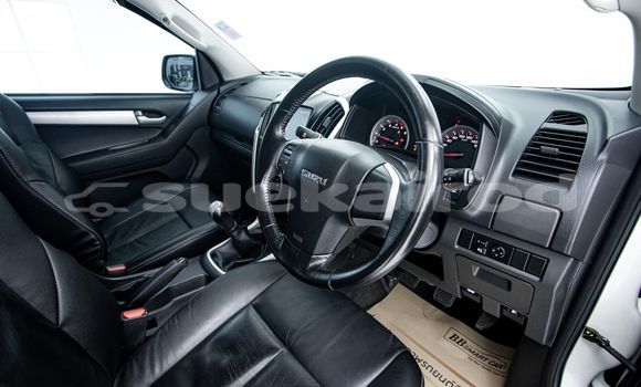 ซื้อ รถมือสอง Isuzu D-Max ขาว รถยนต์ ใน %{เมือง} ใน กรุงเทพมหานคร ซื้อ รถมือสอง Isuzu D-Max ขาว รถยนต์ ใน %{เมือง} ใน กรุงเทพมหานคร