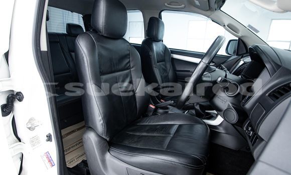 ซื้อ รถมือสอง Isuzu D-Max ขาว รถยนต์ ใน %{เมือง} ใน กรุงเทพมหานคร ซื้อ รถมือสอง Isuzu D-Max ขาว รถยนต์ ใน %{เมือง} ใน กรุงเทพมหานคร