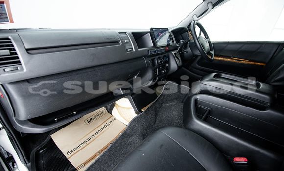 ซื้อ รถมือสอง Toyota Ventury ขาว รถยนต์ ใน %{เมือง} ใน กรุงเทพมหานคร ซื้อ รถมือสอง Toyota Ventury ขาว รถยนต์ ใน %{เมือง} ใน กรุงเทพมหานคร