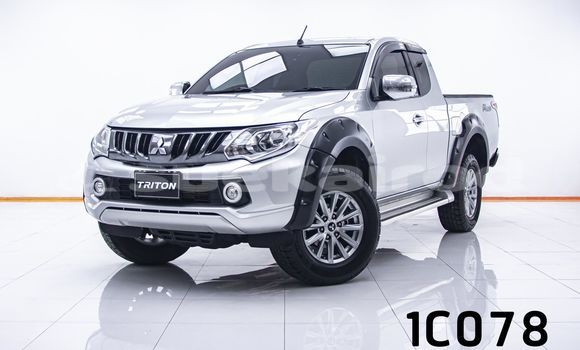 ซื้อ รถมือสอง Mitsubishi Triton อื่น ๆ รถยนต์ ใน %{เมือง} ใน กรุงเทพมหานคร