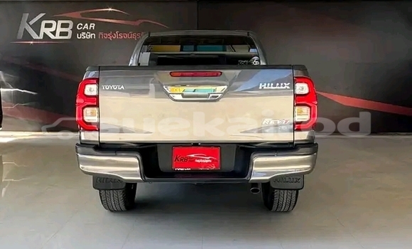 Buy Used Toyota REVO CAB Z-EDITION Black Car in Chumphon in Chumphon