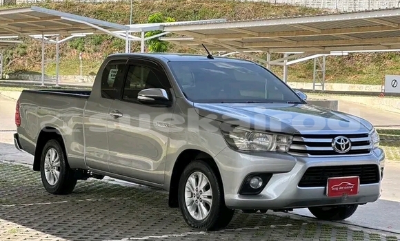 Buy Used Toyota Hilux Other Car in Chai Nat in Chai Nat