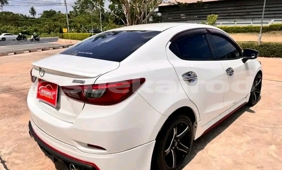 ซื้อ รถมือสอง Mazda 326 ขาว รถยนต์ ใน %{เมือง} ใน จันทบุรี ซื้อ รถมือสอง Mazda 326 ขาว รถยนต์ ใน %{เมือง} ใน จันทบุรี