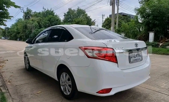 ซื้อ รถมือสอง Toyota Vios ขาว รถยนต์ ใน %{เมือง} ใน กำแพงเพชร ซื้อ รถมือสอง Toyota Vios ขาว รถยนต์ ใน %{เมือง} ใน กำแพงเพชร