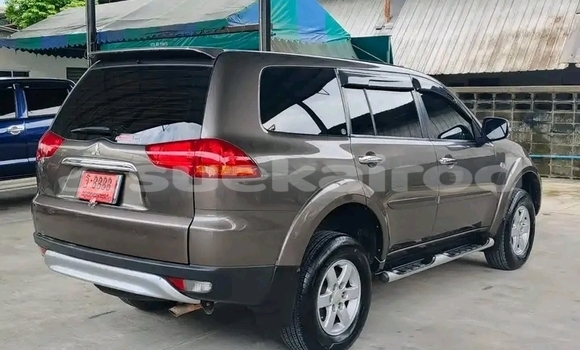 ซื้อ รถมือสอง Mitsubishi Pajero สีดำ รถยนต์ ใน %{เมือง} ใน ฉะเชิงเทรา ซื้อ รถมือสอง Mitsubishi Pajero สีดำ รถยนต์ ใน %{เมือง} ใน ฉะเชิงเทรา