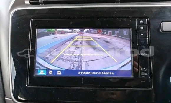 Buy Used Honda City White Car in Chai Nat in Chai Nat Buy Used Honda City White Car in Chai Nat in Chai Nat