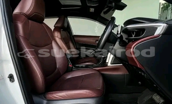 Buy Used Toyota Corolla White Car in Kamphaeng Phet in Kamphaeng Phet