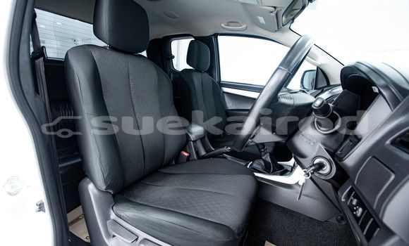 Buy Used Isuzu D-Max White Car in Bangkok in Bangkok Buy Used Isuzu D-Max White Car in Bangkok in Bangkok