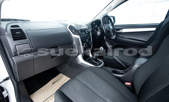 Buy Used Isuzu D-Max White Car in Bangkok in Bangkok Buy Used Isuzu D-Max White Car in Bangkok in Bangkok