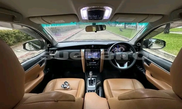 ซื้อ รถมือสอง Toyota Fortuner สีดำ รถยนต์ ใน %{เมือง} ใน กาญจนบุรี ซื้อ รถมือสอง Toyota Fortuner สีดำ รถยนต์ ใน %{เมือง} ใน กาญจนบุรี