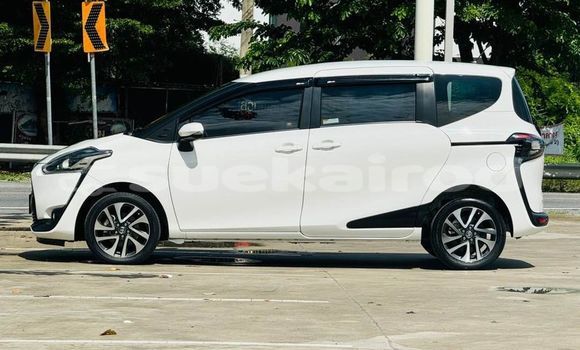 Buy Used Toyota Sienta White Car in Bangkok in Bangkok Buy Used Toyota Sienta White Car in Bangkok in Bangkok