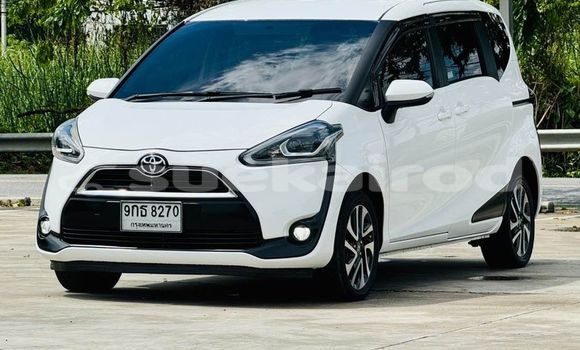 Buy Used Toyota Sienta White Car in Bangkok in Bangkok Buy Used Toyota Sienta White Car in Bangkok in Bangkok
