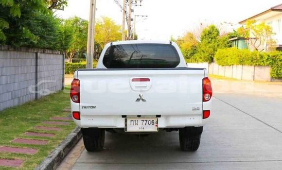 ซื้อ รถมือสอง Mitsubishi Triton ขาว รถยนต์ ใน %{เมือง} ใน กรุงเทพมหานคร ซื้อ รถมือสอง Mitsubishi Triton ขาว รถยนต์ ใน %{เมือง} ใน กรุงเทพมหานคร