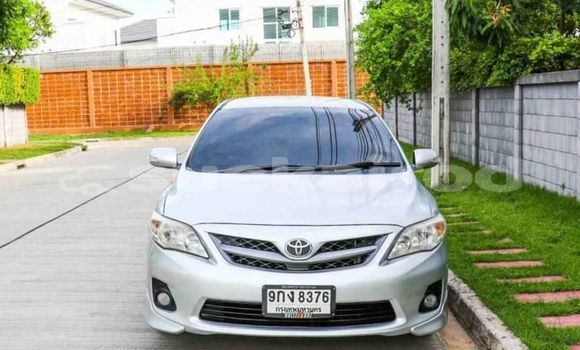 ซื้อ รถมือสอง Toyota Corolla ขาว รถยนต์ ใน %{เมือง} ใน กรุงเทพมหานคร