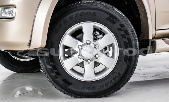 Buy Used Isuzu D-Max Brown Car in Bangkok in Bangkok Buy Used Isuzu D-Max Brown Car in Bangkok in Bangkok