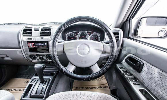 Buy Used Isuzu D-Max Brown Car in Bangkok in Bangkok Buy Used Isuzu D-Max Brown Car in Bangkok in Bangkok