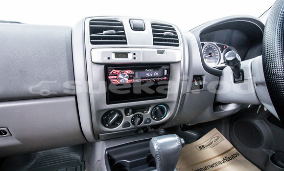 Buy Used Isuzu D-Max Brown Car in Bangkok in Bangkok Buy Used Isuzu D-Max Brown Car in Bangkok in Bangkok