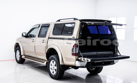 Buy Used Isuzu D-Max Brown Car in Bangkok in Bangkok Buy Used Isuzu D-Max Brown Car in Bangkok in Bangkok