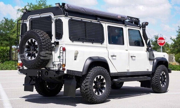 Buy Used Land Rover Defender White Car in Bangkok in Bangkok Buy Used Land Rover Defender White Car in Bangkok in Bangkok