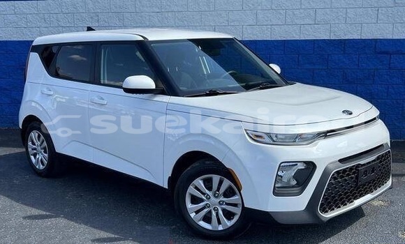 ซื้อ รถมือสอง Kia Soul ขาว รถยนต์ ใน %{เมือง} ใน กรุงเทพมหานคร