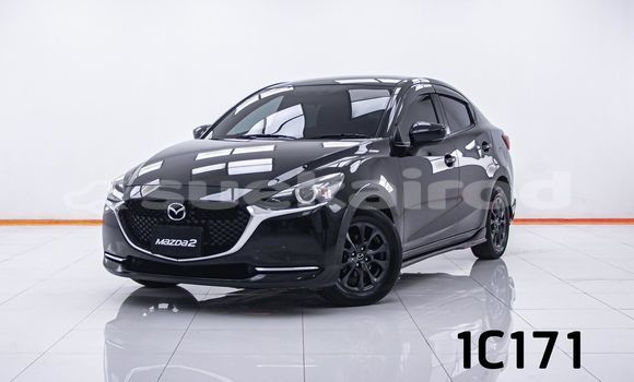 ซื้อ รถมือสอง Mazda 2 สีดำ รถยนต์ ใน %{เมือง} ใน กรุงเทพมหานคร